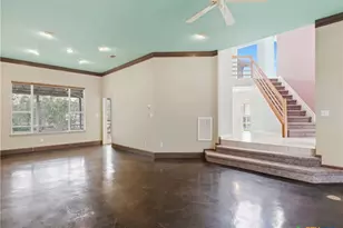 968 Queens Dr, New Braunfels, TX 78130 - Photo 5