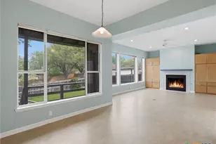 968 Queens Dr, New Braunfels, TX 78130 - Photo 9