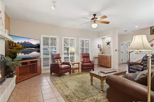 349 Apex Ave, New Braunfels, TX 78132 - Photo 7