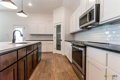 8407 James Herrings Way, Killeen, TX 76542 - Photo 17