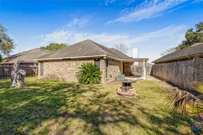 223 Spur Drive, Victoria, TX 77904 - Photo 17