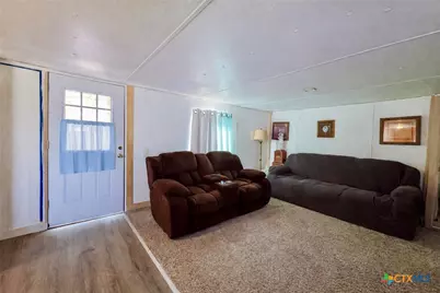 822 E Fannin Street, Goliad, TX 77963 - Photo 5