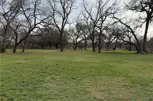 110 Guadalupe Dr, Oglesby, TX 76561 - Photo 27