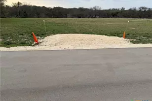 110 Guadalupe Dr, Oglesby, TX 76561 - Photo 17