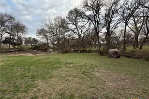 110 Guadalupe Dr, Oglesby, TX 76561 - Photo 37