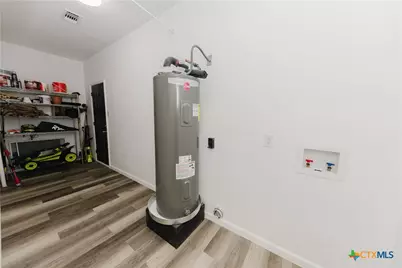 107 Silver Fox, Waco, TX 76705 - Photo 17