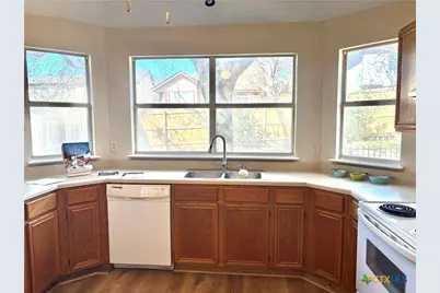 5412 Trailview Drive, Temple, TX 76502 - Photo 7