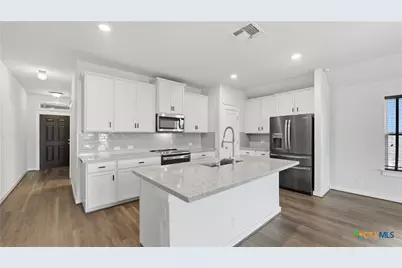 3640 Space Cloud Drive, New Braunfels, TX 78130 - Photo 9