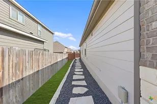 3640 Space Cloud Dr, New Braunfels, TX 78130 - Photo 43