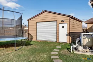 115 Lorenz, Stockdale, TX 78160 - Photo 27