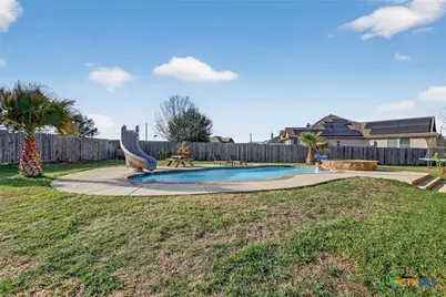 115 Lorenz, Stockdale, TX 78160 - Photo 35