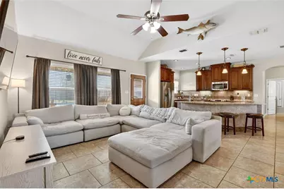 115 Lorenz, Stockdale, TX 78160 - Photo 15