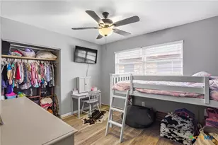 2002 Mission Dr, Victoria, TX 77901 - Photo 17