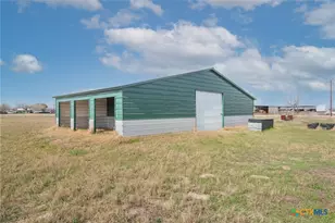 2850 Woodrow Center Rd, Kingsbury, TX 78638 - Photo 25