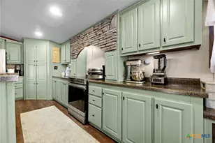 2850 Woodrow Center Rd, Kingsbury, TX 78638 - Photo 7