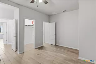 3809 Donald Dr, Seguin, TX 78155 - Photo 15