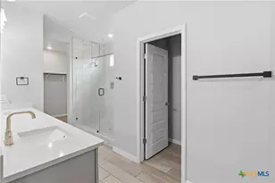 3809 Donald Dr, Seguin, TX 78155 - Photo 33