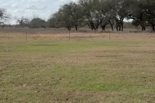 146 Elliott Rd, Refugio, TX 78377 - Photo 9