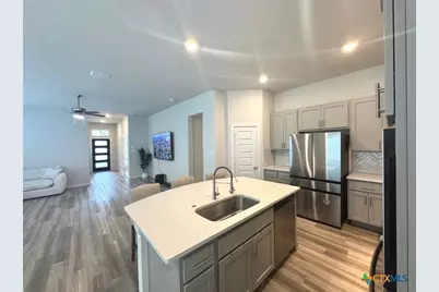 1937 Edelweiss, New Braunfels, TX 78130 - Photo 7