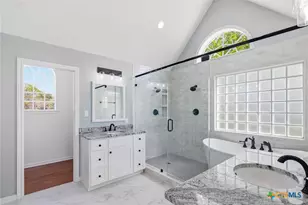 303 Roseland Ave, Victoria, TX 77901 - Photo 41