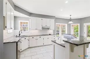 303 Roseland Ave, Victoria, TX 77901 - Photo 11