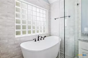 303 Roseland Ave, Victoria, TX 77901 - Photo 35