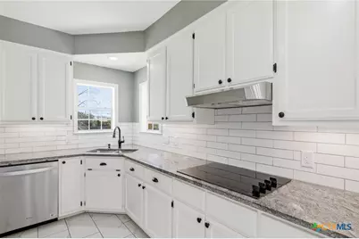 303 Roseland Avenue, Victoria, TX 77901 - Photo 17