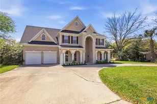 303 Roseland Ave, Victoria, TX 77901 - Photo 3