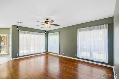 303 Roseland Avenue, Victoria, TX 77901 - Photo 15