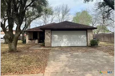 305 Glenmore Street, Victoria, TX 77904 - Photo 1