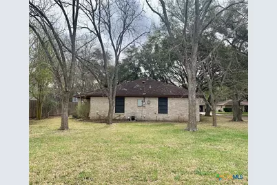 305 Glenmore Street, Victoria, TX 77904 - Photo 5