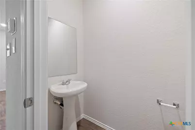 2861 Brogan Creek, New Braunfels, TX 78130 - Photo 17