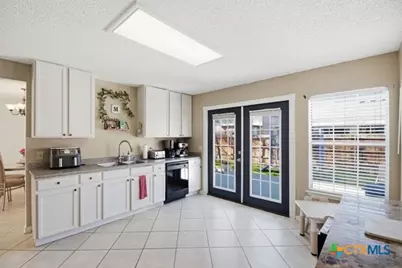 729 Willow Crossing, New Braunfels, TX 78130 - Photo 9