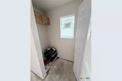 807 S Promenade Street, Hallettsville, TX 77964 - Photo 9