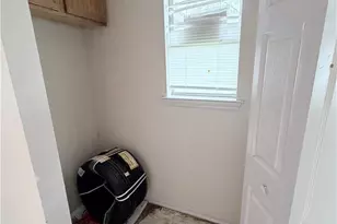 807 S Promenade St, Hallettsville, TX 77964 - Photo 9