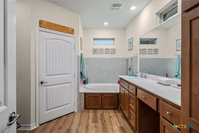 805 Willow Creek Circle, San Marcos, TX 78666 - Photo 15