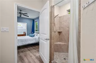 805 Willow Creek Cir, San Marcos, TX 78666 - Photo 17