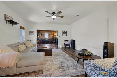 153 Sky Country Drive, New Braunfels, TX 78132 - Photo 7