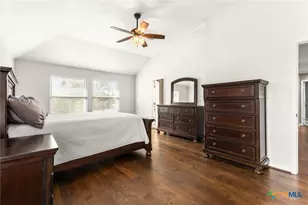 2854 Lakehills St, San Antonio, TX 78251 - Photo 13