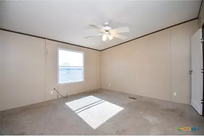 413 West Oaks Drive, Victoria, TX 77905 - Photo 25