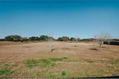 413 West Oaks Drive, Victoria, TX 77905 - Photo 31