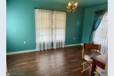 150 N Chilton Avenue, Goliad, TX 77963 - Photo 5