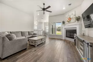 512 Holstein Dr, Belton, TX 76513 - Photo 5