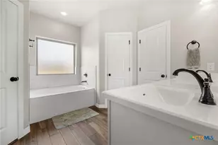 512 Holstein Dr, Belton, TX 76513 - Photo 13