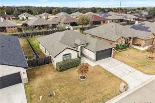 512 Holstein Dr, Belton, TX 76513 - Photo 25