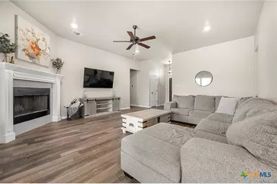 512 Holstein Drive, Belton, TX 76513 - Photo 3