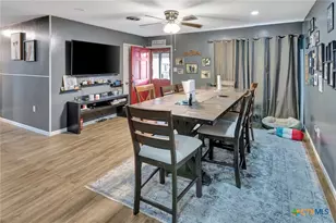 526 Fairmont St, Port Lavaca, TX 77979 - Photo 3