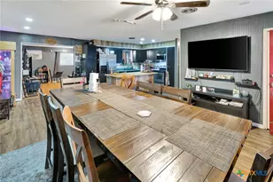 526 Fairmont St, Port Lavaca, TX 77979 - Photo 7