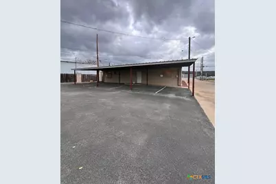 2300 N US Highway 281, Marble Falls, TX 78654 - Photo 31