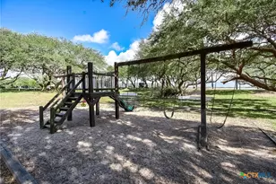 448 Stovall Dr, Palacios, TX 77465 - Photo 33